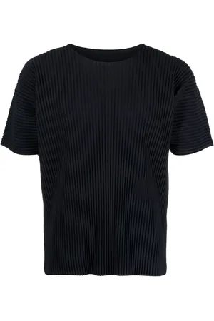 Issey Miyake Pliss?? round-neck T-shirt