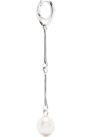 Maria Black Star pearl drop earring
