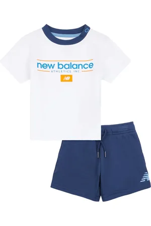 New Balance Logo t-shirt and shorts set