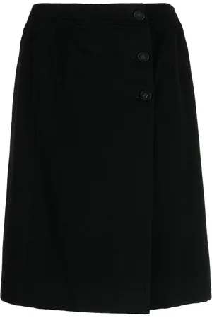 CHANEL 2001 buttoned A-line cashmere wrap skirt