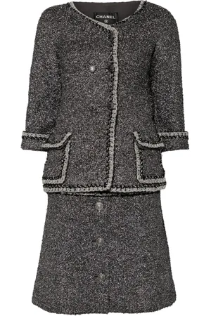 CHANEL 2000s tweed skirt two-piece suit