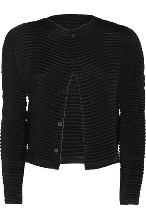 Issey Miyake Crew-neck cardigan