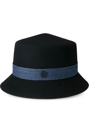 Le Mont St Michel Arsene logo-plaque bucket hat