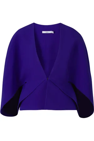 Safiyaa Tucker cape