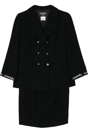 CHANEL 1995 tweed skirt suit