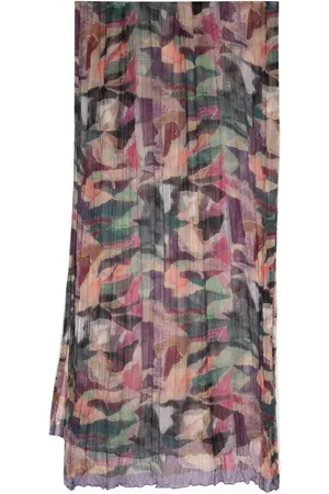 CHANEL Pleated silk scarf