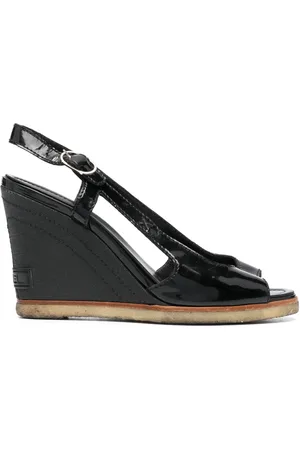 CHANEL 2007 logo-patch wedge sandals