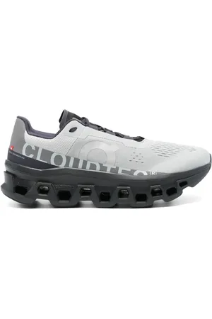 On Running Cloudmonster sneakers