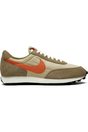 Nike DayBreak SP "Vegas Gold" sneakers