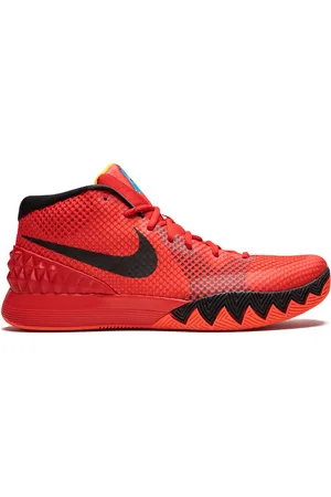 Nike Kyrie 1 sneakers