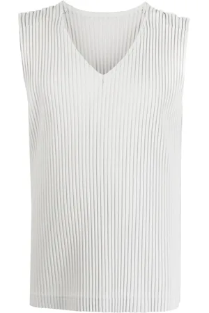 Issey Miyake Pliss?? V-neck tank top