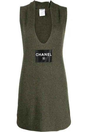 CHANEL 2008 logo-patch sleeveless cashmere dress