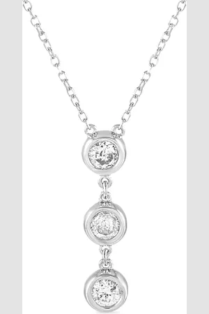 LB Exclusive 14K white gold diamond necklace