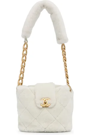 CHANEL 2020 Shearling CC shoulder bag