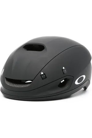 Oakley Aro7 Lite helmet