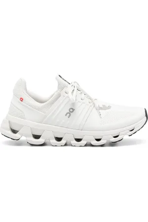 On Running Cloudswift 3 AD trainers