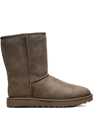 UGG Classic Short II boots