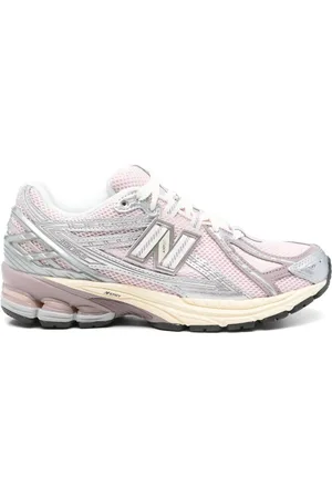 New Balance Colour-block panelled sneakers