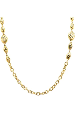 CHANEL 1970-1980 Plated Quilted Oval Medallion Station Chain Link Necklace costume necklace