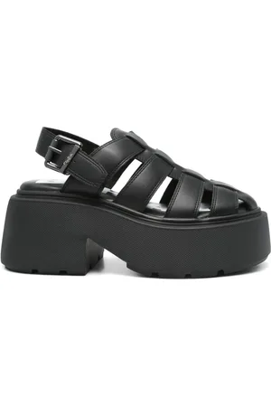 Buffalo Vicious Fisher sandals