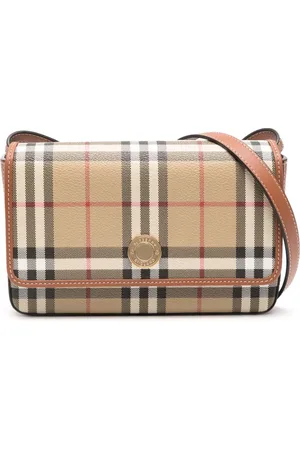 Burberry Hampshire clutch bag
