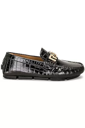 Versace hot sale crocodile shoes