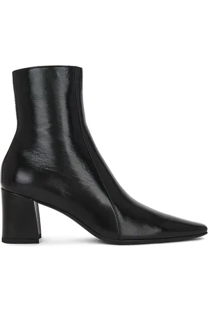 Saint Laurent Rainer Zipped Bootie in - Black. Size 36 (also in 37.5, 40, 42).