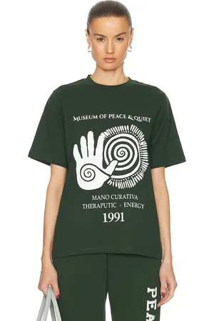 Museum of Peace and Quiet Mano Curativa T-Shirt in - Green. Size XL/1X (also in ).