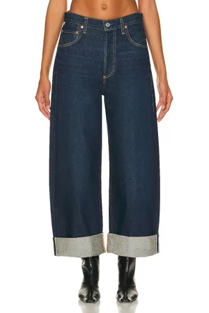 Citizens of Humanity Ayla Baggy Cuffed Crop in - Denim-Dark. Size 26 (also in ).
