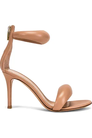 Gianvito Rossi Bijoux Heels in - Nude. Size 34 (also in ).