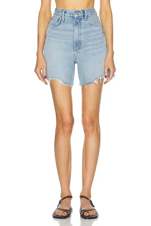 AGOLDE Stella Short in - Denim-Light. Size 23 (also in 24, 27, 28, 30, 32).