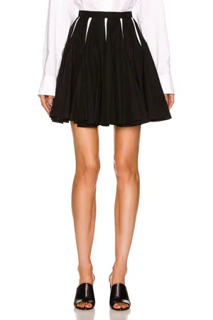 Alaïa Skater Skirt in - Black. Size 40 (also in ).