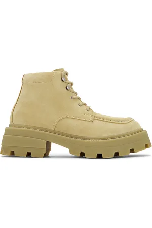 Eytys Tribeca Suede in - Beige. Size 40 (also in 41, 42, 43).