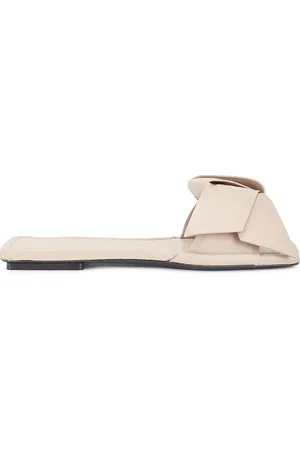 Acne Studios Bow Slide in - Beige. Size 40 (also in 41).