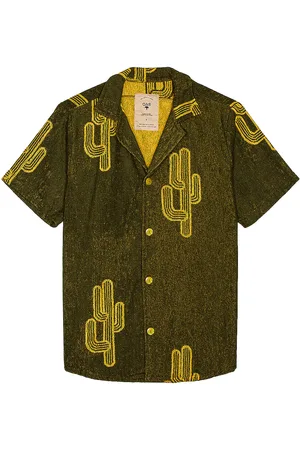 Oas Shirt in - Dark Green. Size L (also in M, S, XL/1X, XS).