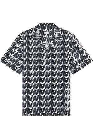 Moncler Short Sleeve Shirt in - Black. Size L (also in M, S, XL/1X).