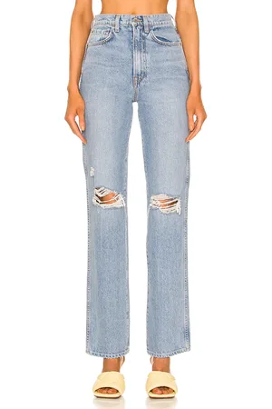 GRLFRND Sara Super High Rise Slim Straight in - Denim-Light. Size 23 (also in 24, 25, 26, 27, 30).