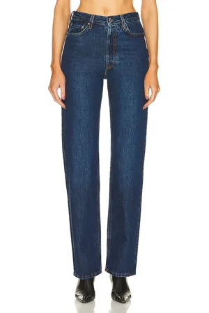 Totême Classic Cut Full Length Straight Leg in - Denim-Dark. Size 27 (also in 29, 30).