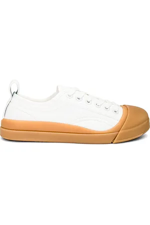Bottega Veneta Vulcan Low Top Sneaker in - White. Size 40 (also in 41).