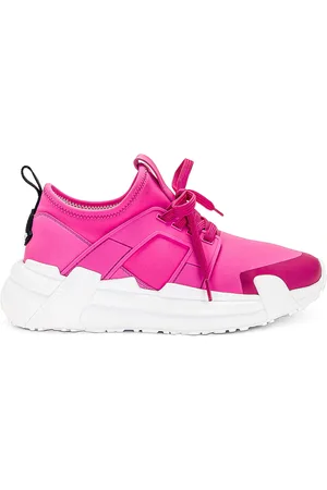 Moncler Lunarove Low Top Sneaker in - . Size 40 (also in 41).