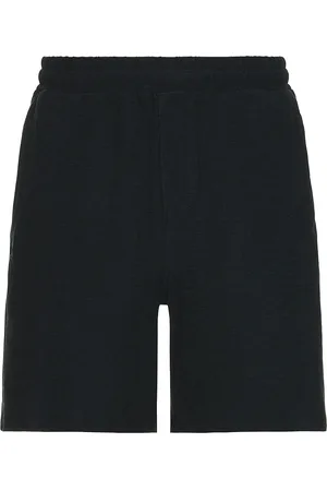 Beyond Yoga Take It Easy Short in - Black. Size L (also in M, S, XL/1X).