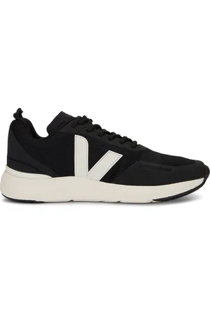 Veja Impala Sneaker in - Black. Size 42 (also in 43).