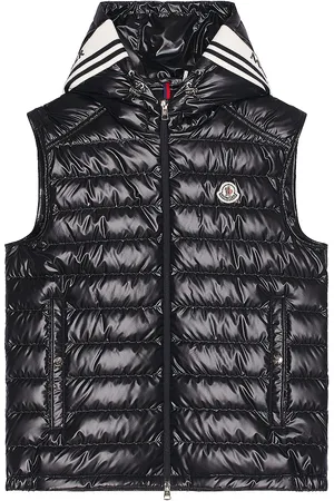 Moncler Clai Vest in - Navy. Size 2 (also in ).