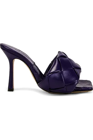 Bottega Veneta Lido Mule Sandals in - Purple. Size 36 (also in 36.5, 37, 37.5, 38, 38.5, 39.5).