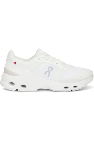 On Running Cloudpulse Sneaker in - White. Size 8.5 (also in 9).