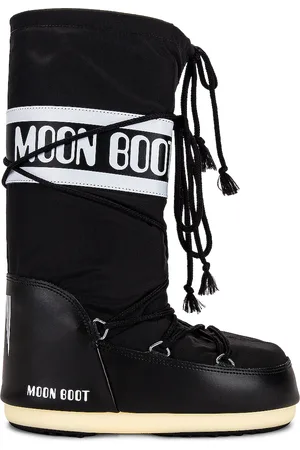 Moon Boot Nylon Classic Boot in - . Size 35/38 (also in ).