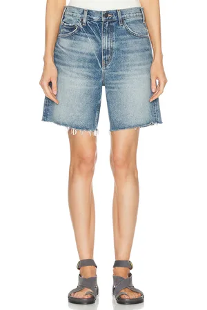 NILI LOTAN Russel Denim Short in - Denim-Light. Size 26 (also in 31).