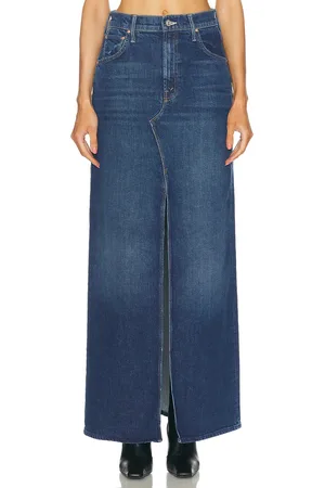 Mother The Bombshell Maxi Skirt in - Denim-Dark. Size 26 (also in ).