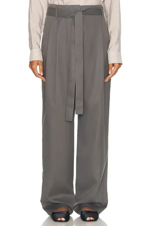 The Row Lonan Pant in - Grey. Size 6 (also in 8).