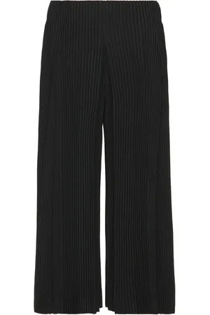 Issey Miyake Tucked Pants in - . Size 1 (also in ).
